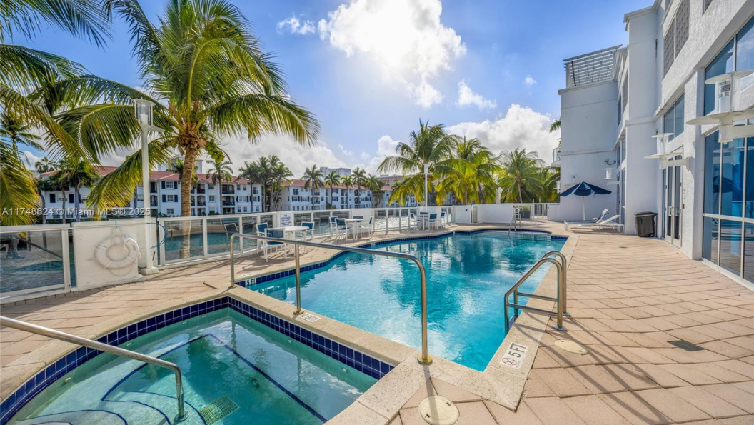 3030 Aventura - photo 2