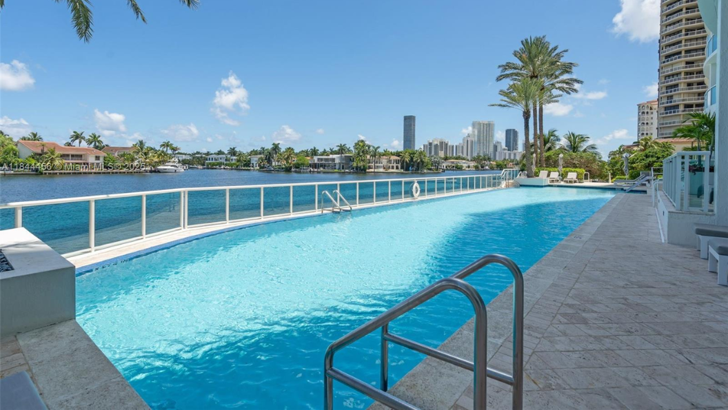 Hamptons South - photo 4