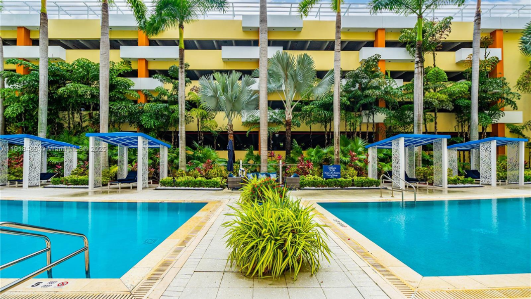 The Venture at Aventura - photo 2