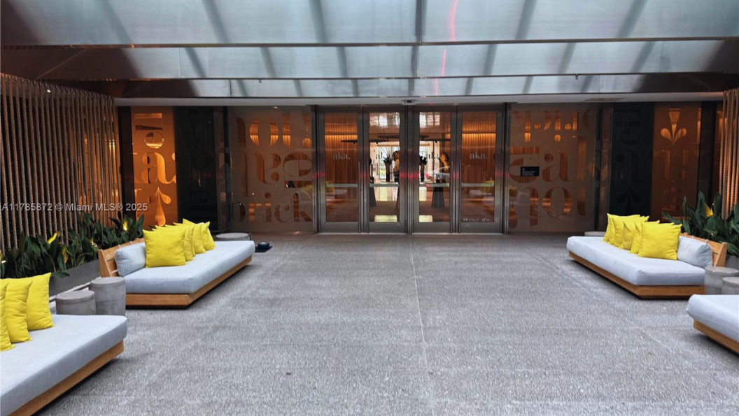 Brickell Arch - photo 4