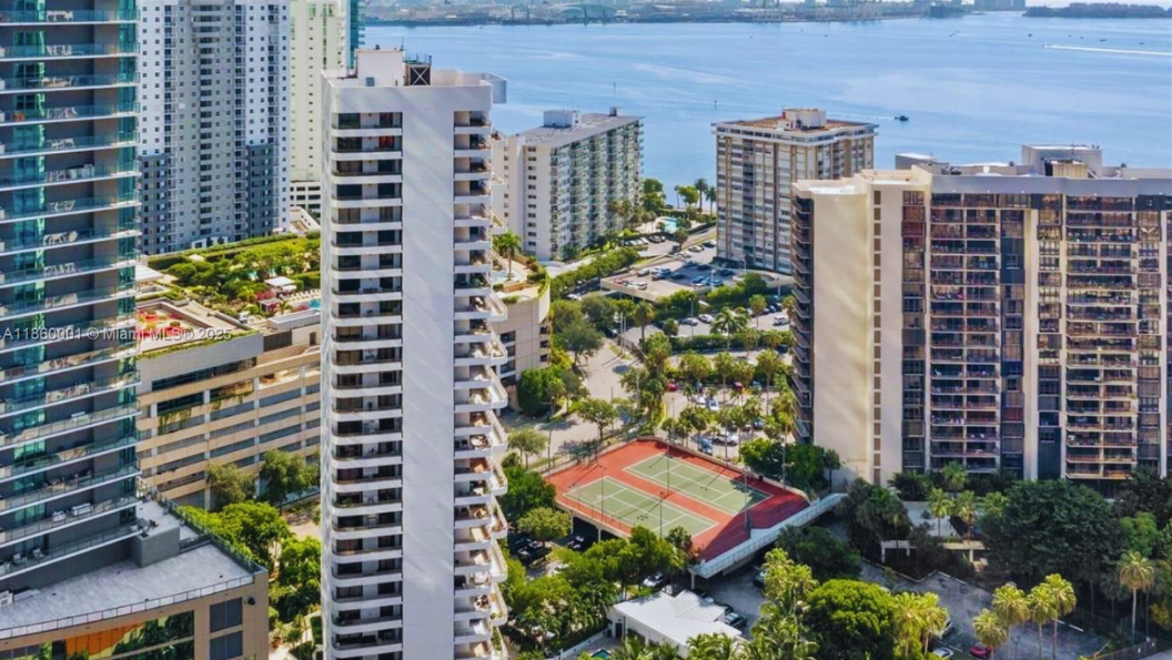 Brickell East - photo 2