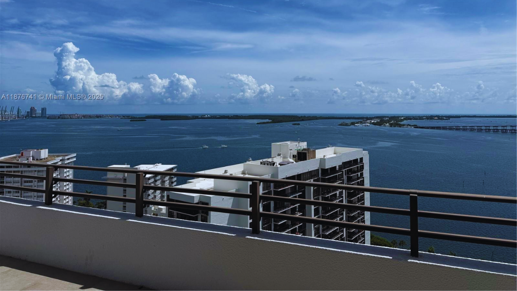 Brickell East - photo 4