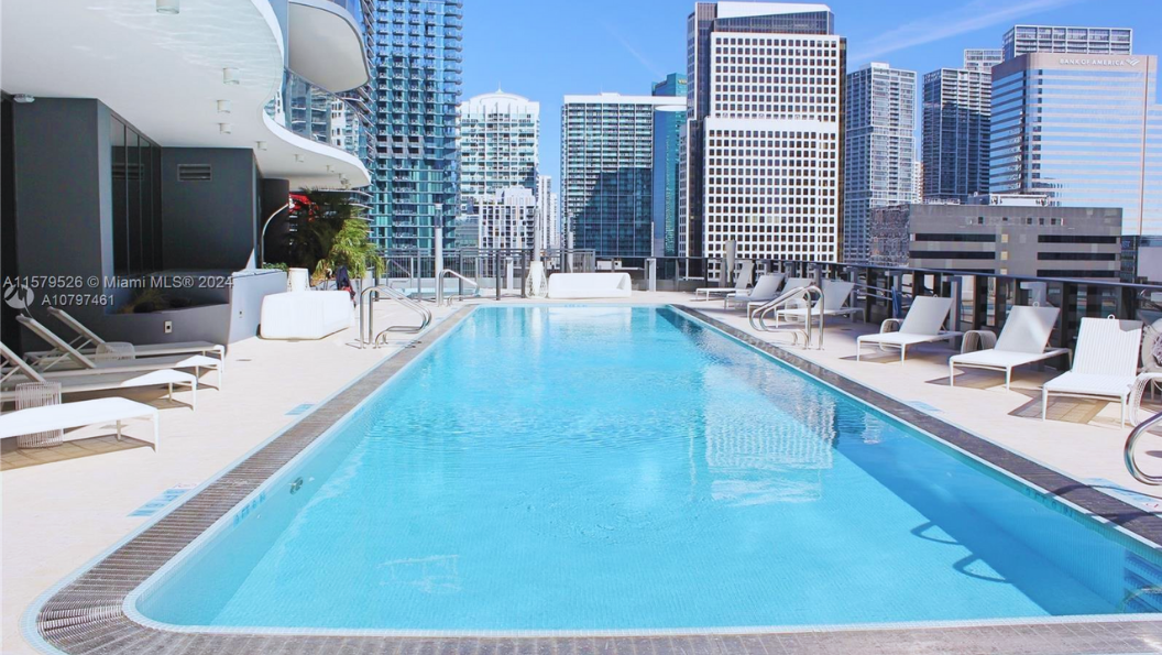 Brickell Flatiron - photo 2