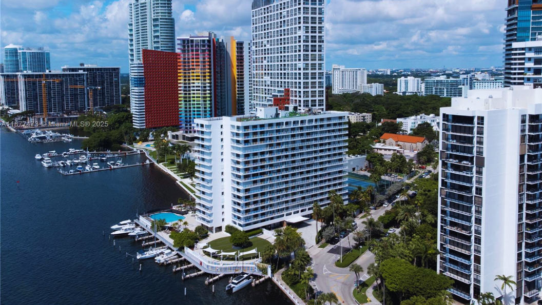 Brickell Harbour
