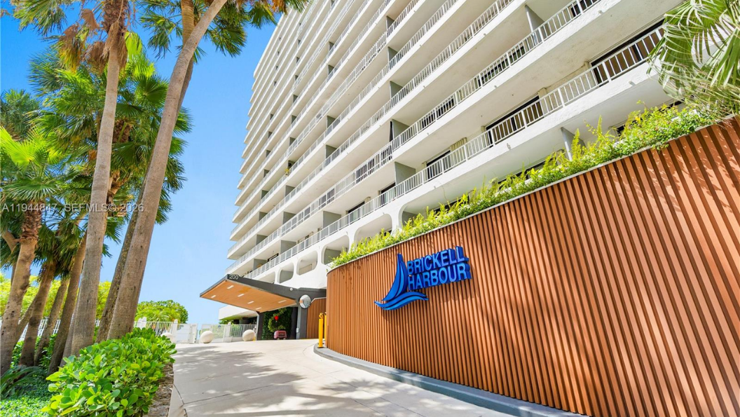 Brickell Harbour - photo 4