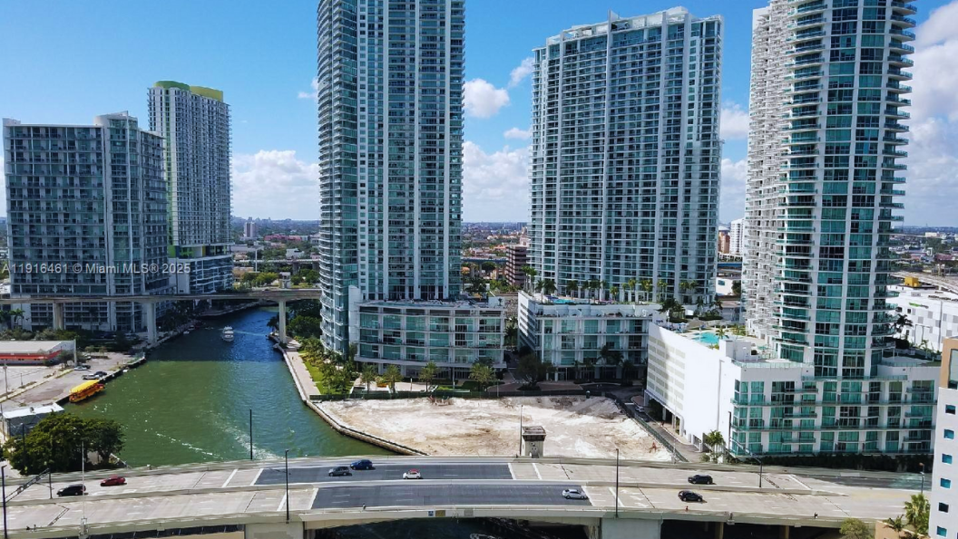 Brickell on the River South - photo 2