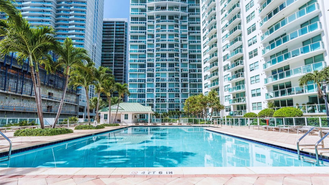 Brickell on the River South - photo 4