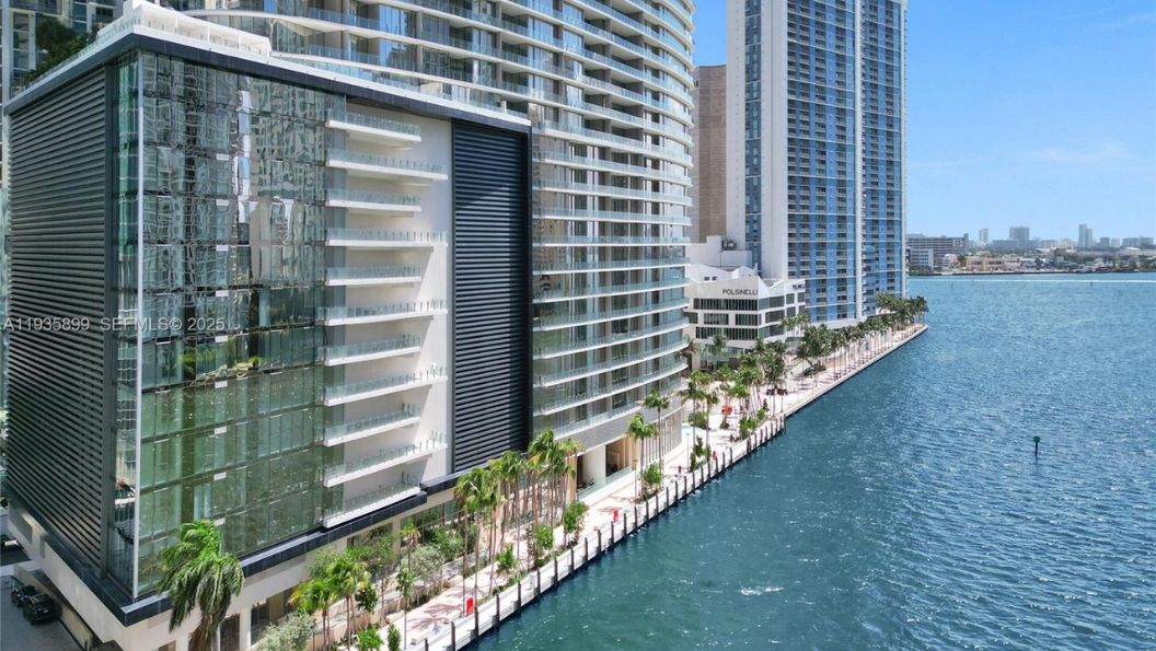 Aston Martin Residences - photo 2