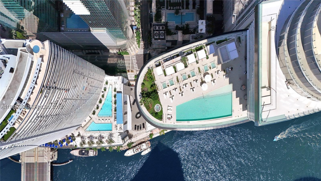 Aston Martin Residences - photo 3