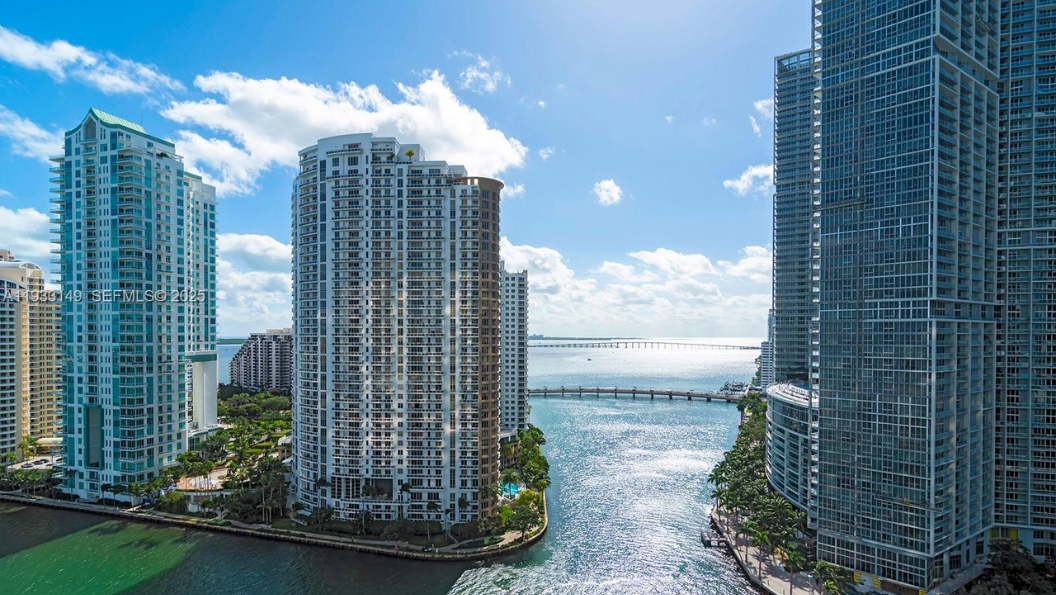 Aston Martin Residences - photo 4