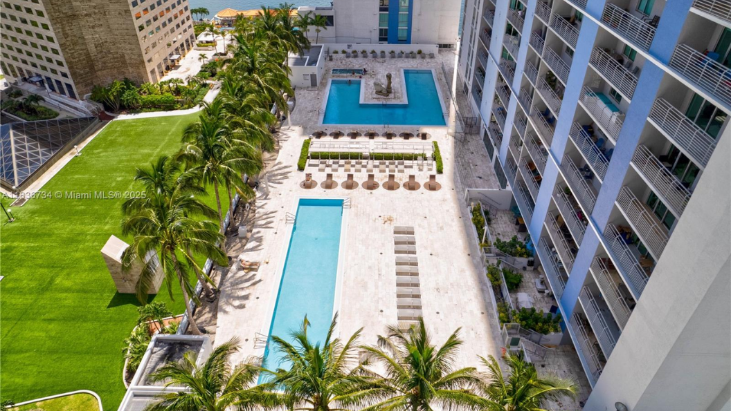 One Miami West - photo 4