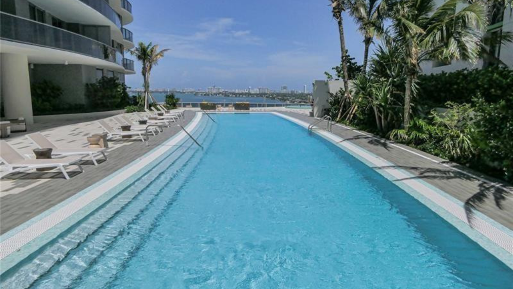 Aria on the Bay - photo 3