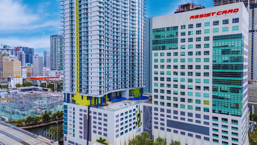 Latitude on the River - photo 4